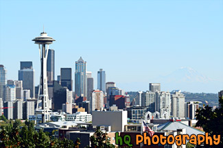 Seattle Skyline & Mount Rainier painting