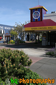 Seaside Carousel Mall on Broadway