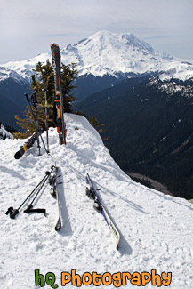 Mt. Rainier & Skis at Crystal Mountain Summit