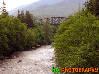 Green River & Old Bridge