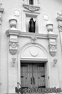 Mission Santa Clara de Asis, Close Up black and white picture