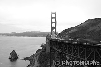 Golen Gate Bridge & Clouds black and white picture