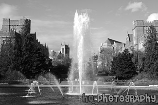 Drumheller Fountain at University of Washington black and white picture