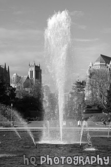 Drumheller Fountain black and white picture