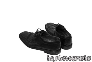 Men's Black Leather Dress Shoes black and white picture