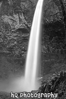 Elowah Falls Close Up black and white picture