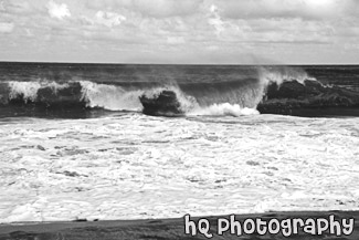 Crashing Waves in Kauai black and white picture