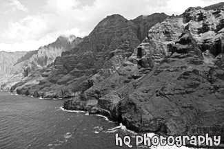 Na Pali Coast Cliffs black and white picture