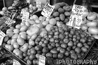 Close up of Potatoes Stand at Pike Place black and white picture