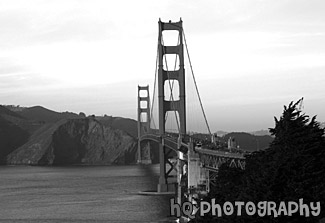 Golden Gate Bridge Scene black and white picture