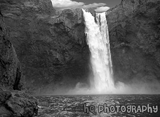 Black & White Snoqualmie Falls black and white picture