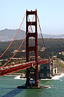 Vertical Golden Gate Bridge photo thumbnail