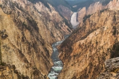 Big-Waterfall-and-Canyon-in-Yellowstone-3