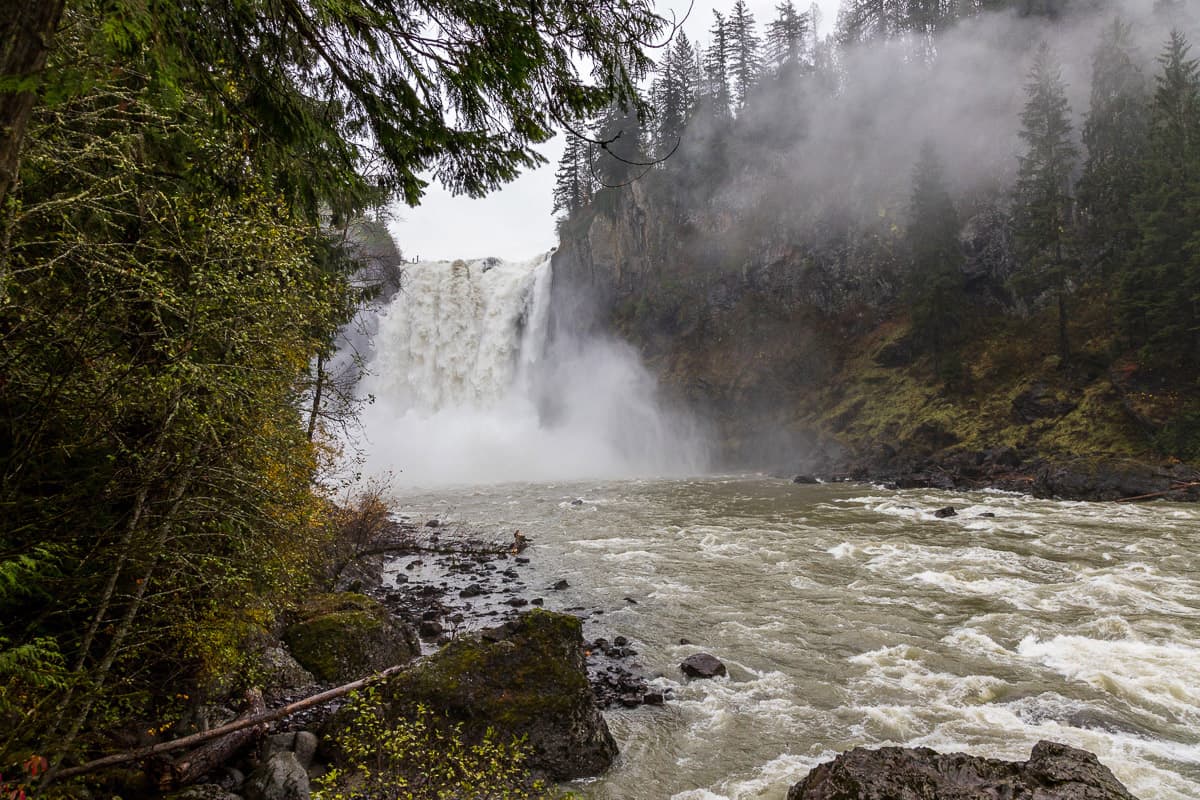 Hiking to Snoqualmie Falls