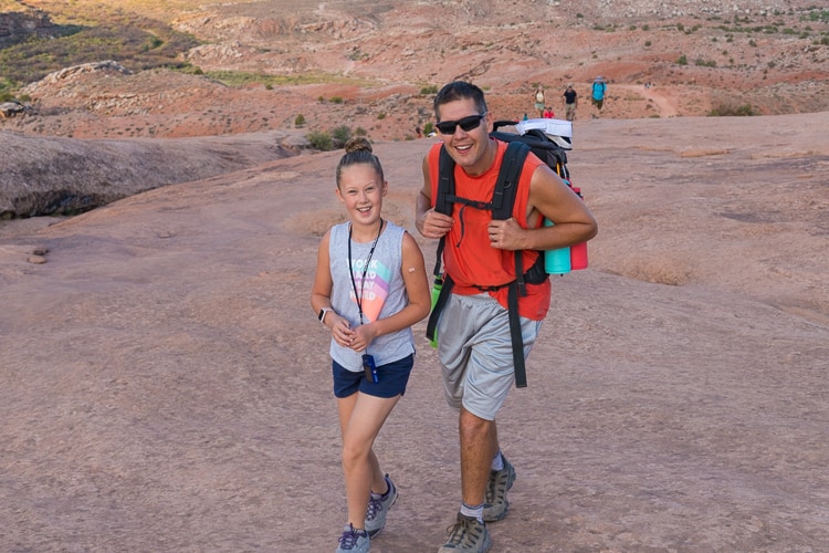 Hiking to Delicate Arch